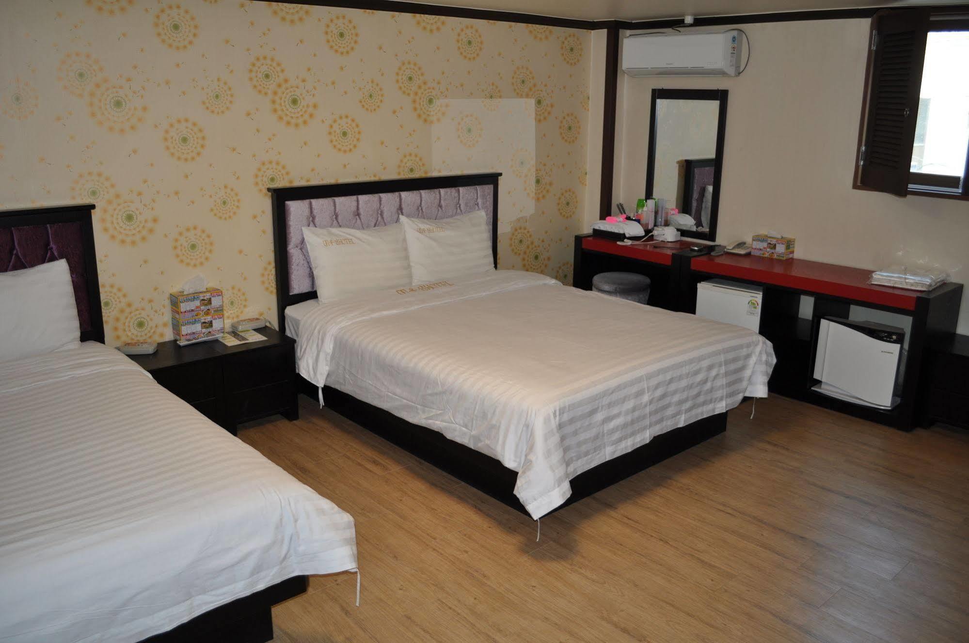 Goodstay Woosin Hotel Jeonju Dış mekan fotoğraf